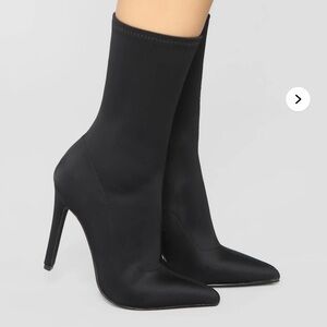 Black High Heeled Boots